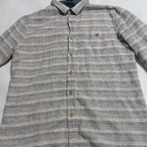 Linen button down